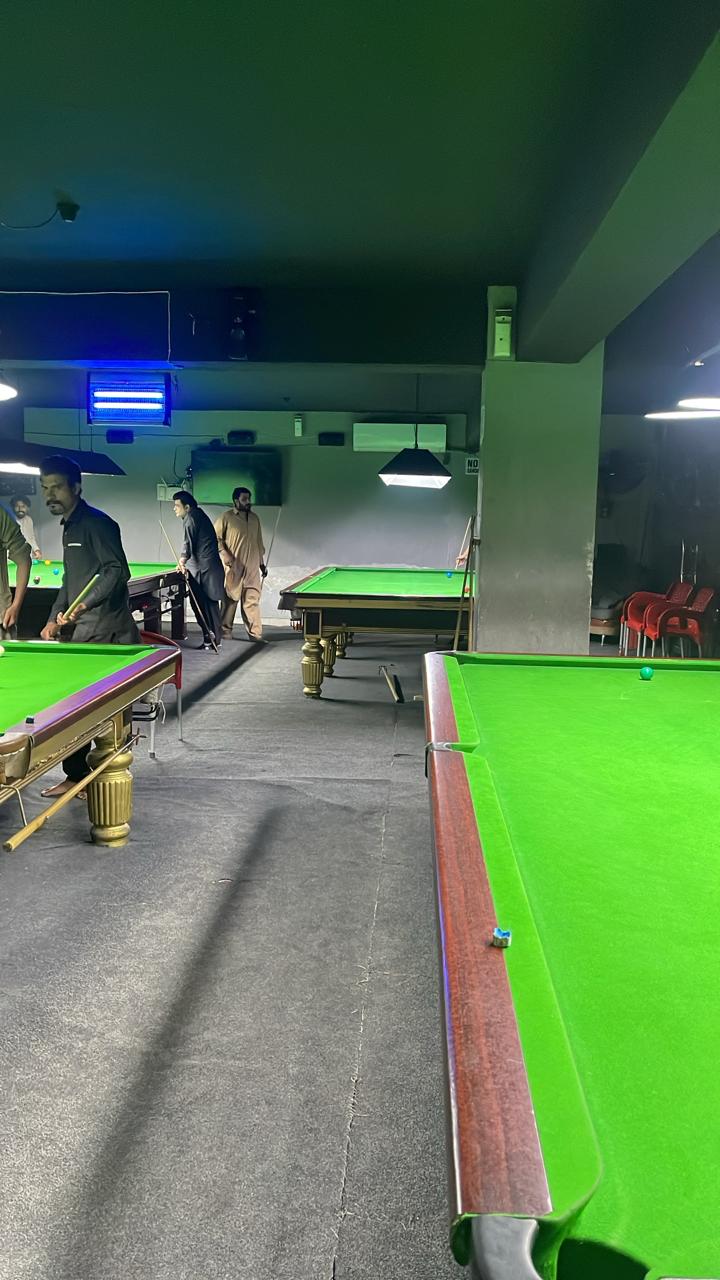B17 Snooker Club